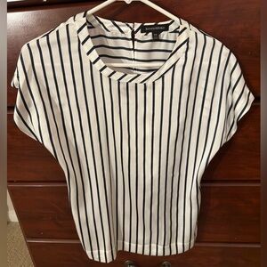 BANANA REPUBLIC• Black and White Striped Blouse